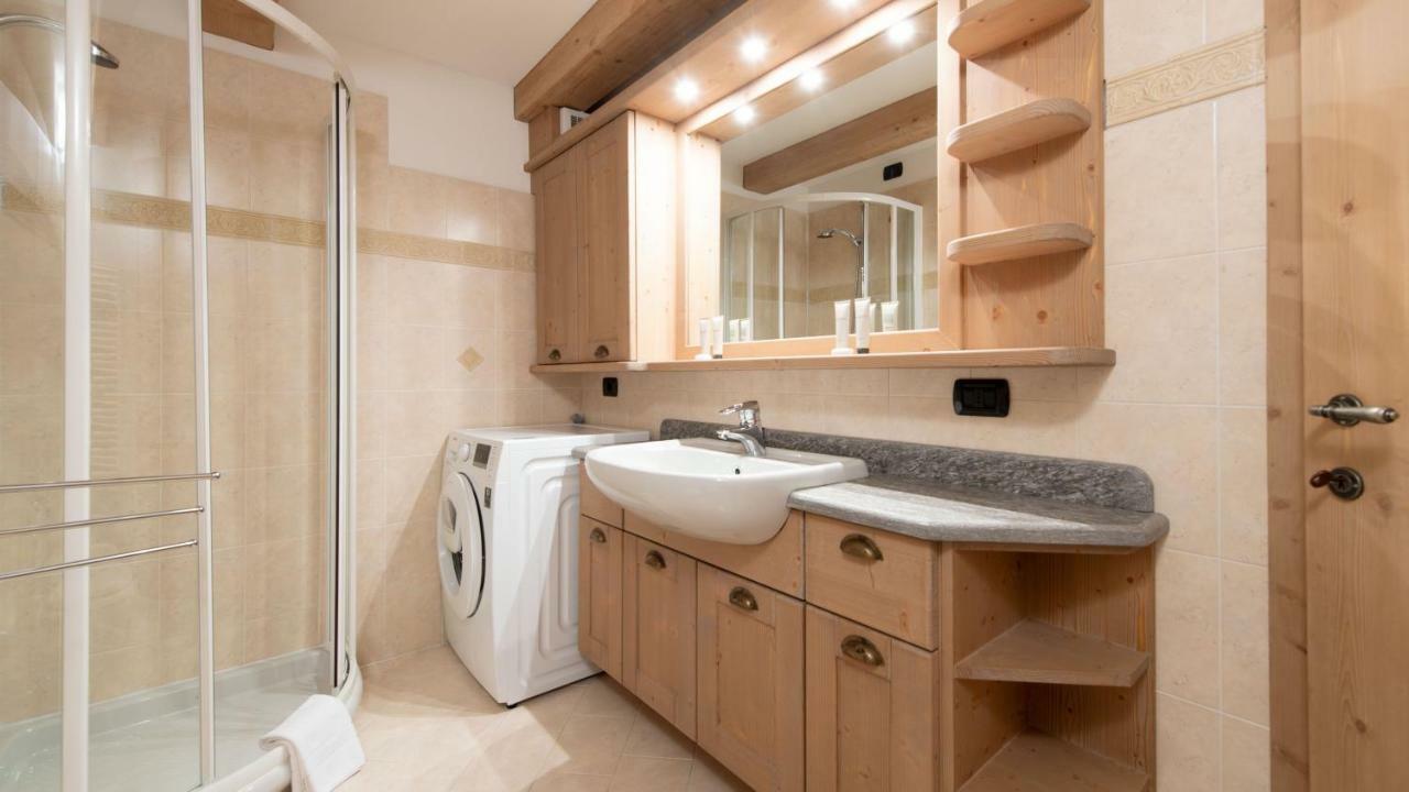 Italianway - Roma 39 Mansarda Apartment Bormio Luaran gambar