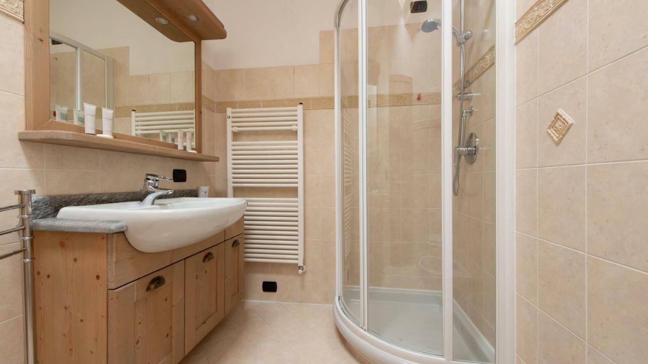Italianway - Roma 39 Mansarda Apartment Bormio Luaran gambar